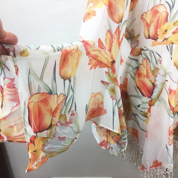 Ivory Floral Plus Size Kimono Tassel Sharkbite Hem - Picture 7 of 8